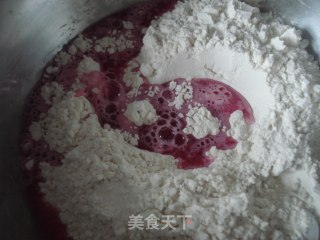 快乐“六一”之粉红面疙瘩的做法步骤：2