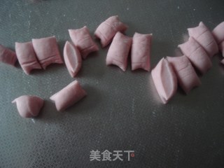 快乐“六一”之粉红面疙瘩的做法步骤：4