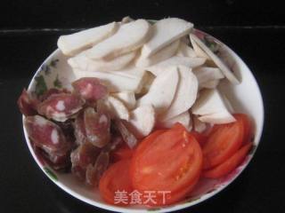 番茄杏鲍菇炒香肠的做法步骤：2