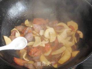 番茄杏鲍菇炒香肠的做法步骤：7