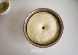 戗面黑芝麻馒头的做法步骤：2