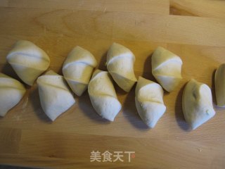 猪肉大葱包子的做法步骤：8
