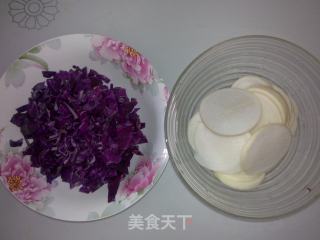 酸酸甜甜白萝卜的做法步骤：1