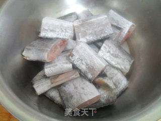 懒人的做法——酱烧带鱼的做法步骤：3