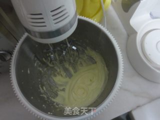 简单易学的葡萄干蛋糕的做法步骤：1