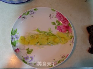 清蒸鲈鱼的做法步骤：4