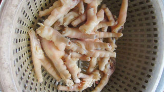 最是那一抹葱油香—— {虎皮凤爪}的做法步骤：2