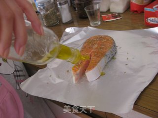 锡箔煎三文鱼的做法步骤：4