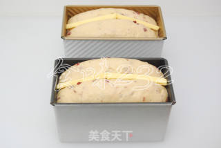 蔓越莓吐司的做法步骤：16