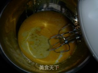 纸杯戚风的做法步骤：4