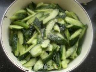 油黄瓜的做法步骤：3