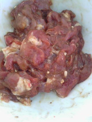 鱼香的味道——鱼香肉丝的做法步骤：3
