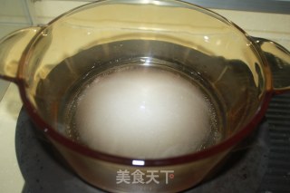 轻松几步制作--美味焦糖核桃的做法步骤：1