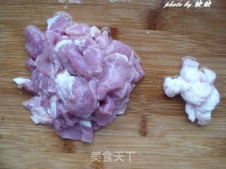 酸菜烧土豆的做法步骤：2