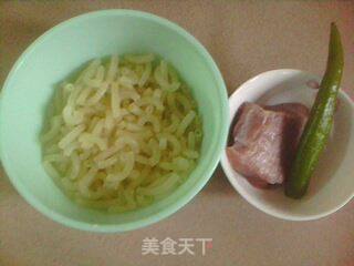肉丝通心粉的做法步骤：1