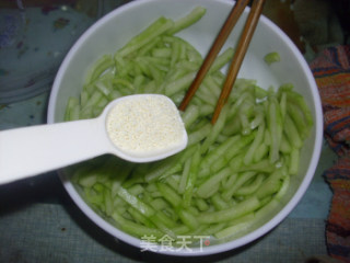 凉拌瓜皮的做法步骤：5