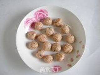 酷似“鸡米花”的香酥小丸子-----肉米花的做法步骤：8