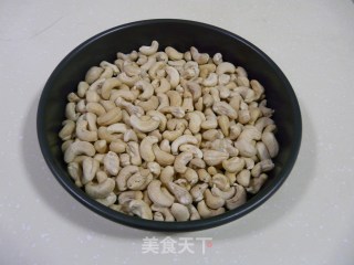 香香的盐焗腰果的做法步骤：1
