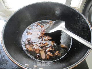 辣椒炒腊肉的做法步骤：4