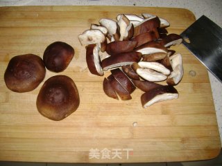 蚝油香菇油菜的做法步骤：1