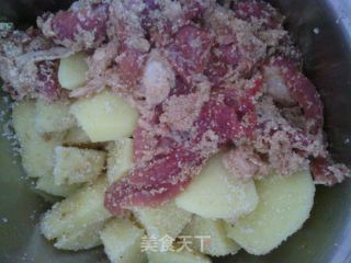 简单蒸肉——粉蒸肉的做法步骤：6