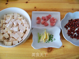 心蓝手制私房菜【宫保芋头】——灰姑娘的水晶鞋的做法步骤：1