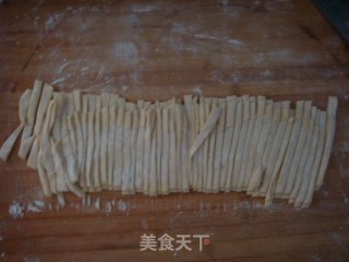 手擀面的做法步骤：2