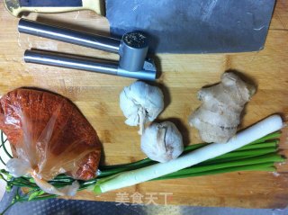 腊肉炒腌萝卜的做法步骤：2