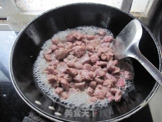 红烧牛肉面的做法步骤：2