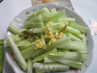 红油黄瓜的做法步骤：1