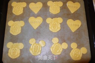 爱心卡通小饼干——祝小朋友们儿童节快乐！的做法步骤：7