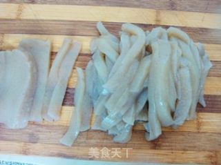 酸菜炒魔芋的做法步骤：1
