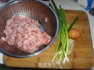 纯肉馅蒸包~嗷嗷香！的做法步骤：1