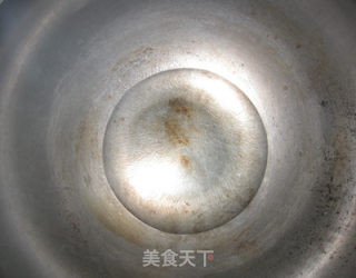 韭菜花闷臭豆腐的做法步骤：3