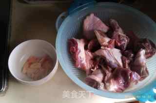 少油版的美味香辣鸭腿腿的做法步骤：2