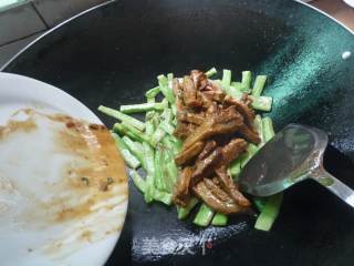 苦瓜炒肉脯的做法步骤：10