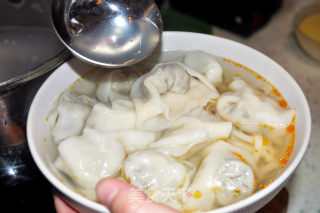 虾仁三鲜馄饨&馄饨面的做法步骤：18