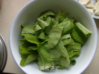 小白菜豆腐汤（家常口）的做法步骤：1