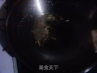 猪肝炒青椒的做法步骤：7