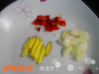 香煎酱烧鲅鱼！的做法步骤：2