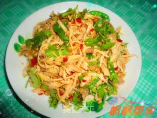 麻辣手撕鸡！的做法步骤：7