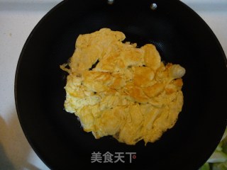 丝瓜炒鸡蛋的做法步骤：2