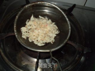 芹菜炒萝卜丝的做法步骤：3