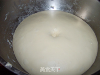 巧用窍门轻松手工揉面---桑葚果酱辫子面包的做法步骤：6