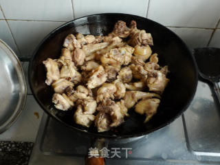茶树菇炒仔鸡的做法步骤：8