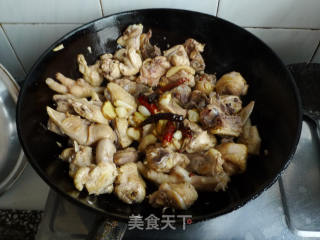 茶树菇炒仔鸡的做法步骤：9