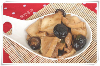 香菇豆腐片的做法步骤：6