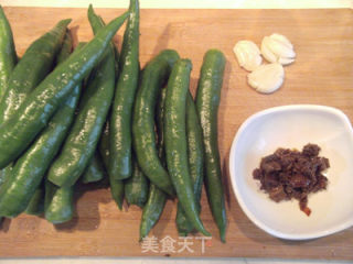 应季简单下饭家常菜——油淋辣椒的做法步骤：1