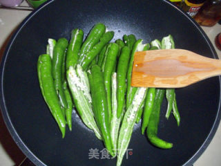 应季简单下饭家常菜——油淋辣椒的做法步骤：4