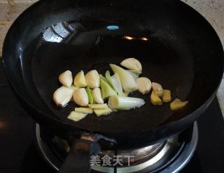 干锅牛蛙的做法步骤：6